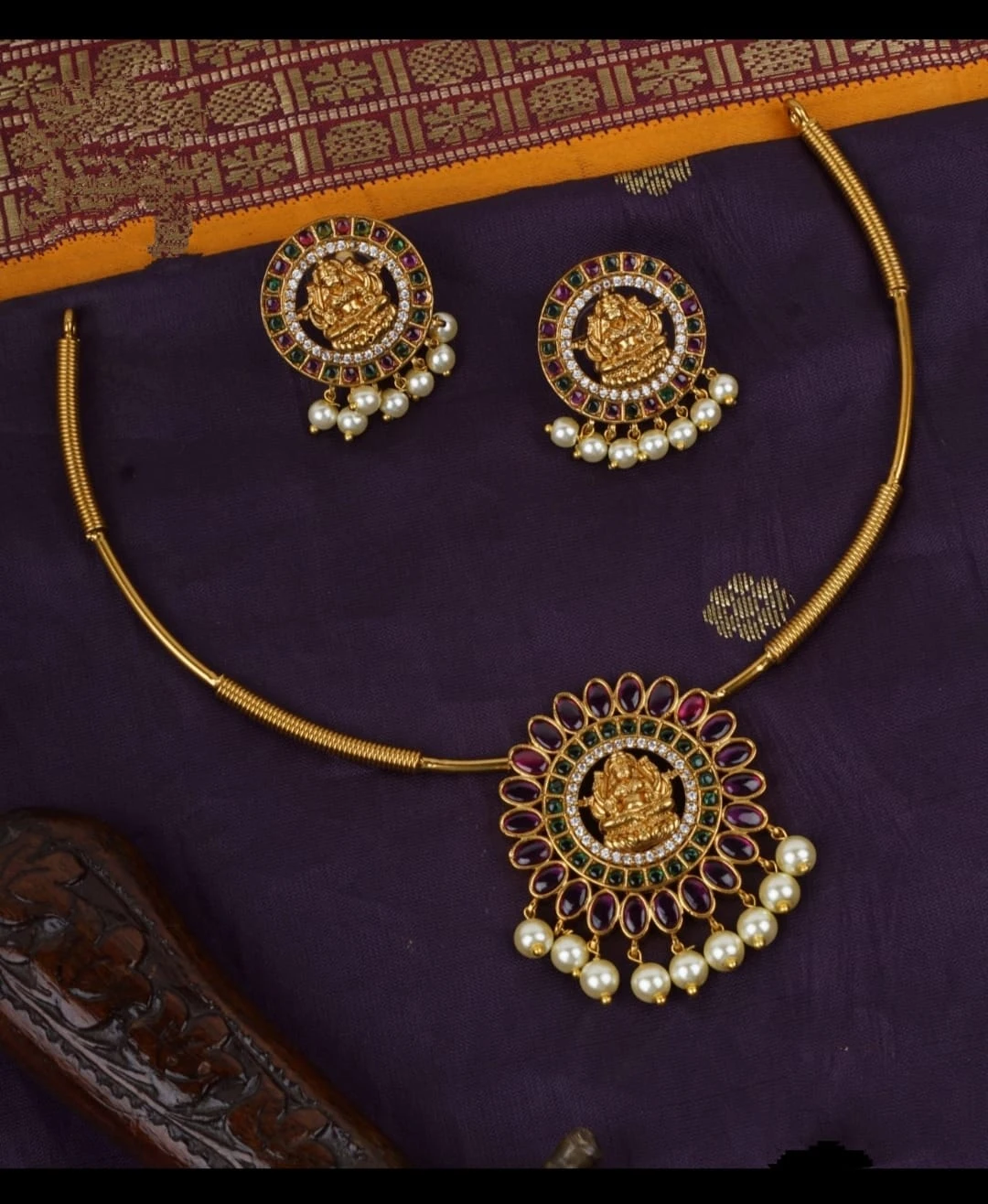 Premium quality kanti neckset